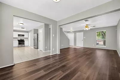 9707 Royal Crest Way, Houston, TX 77083 - Photo 8