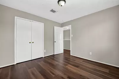 9707 Royal Crest Way, Houston, TX 77083 - Photo 28