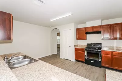 5542 Latta Plantation, Katy, TX 77449 - Photo 2