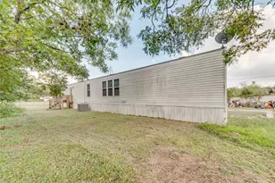 232 S Kerr Rd, Wharton, TX 77488 - Photo 34