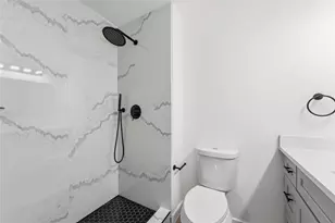 11330 Raven View Dr, Houston, TX 77067 - Photo 6