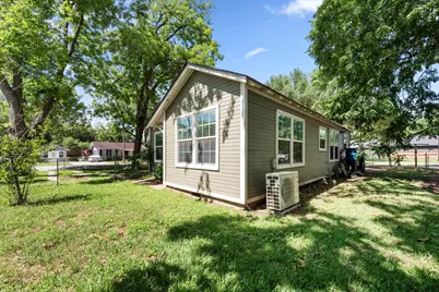 1036 Jackson Street, Columbus, TX 78934 - Photo 22