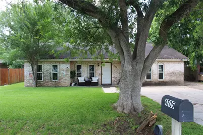 4705 30th Street E, Dickinson, TX 77539 - Photo 1