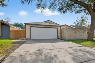 11635 Twinridge Ln, Houston, TX 77099 - Photo 2