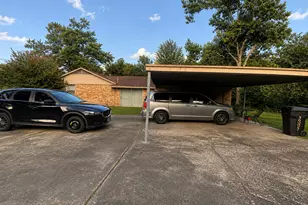 8402 Darlington Dr, Houston, TX 77028 - Photo 16