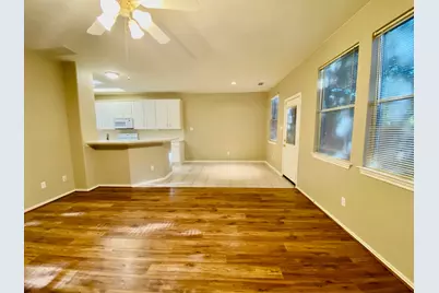 23 Summerhaze Circle, The Woodlands, TX 77382 - Photo 4