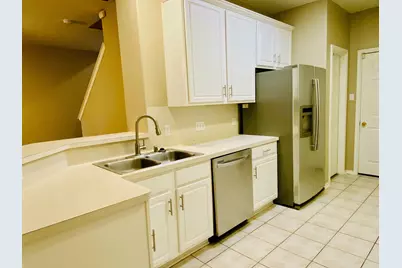 23 Summerhaze Circle, The Woodlands, TX 77382 - Photo 8