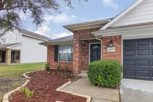 4301 Twin Lakes Tr, Pearland, TX 77584 - Photo 2