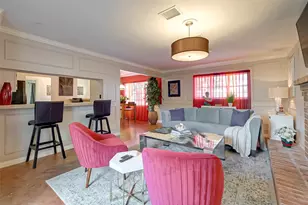 6018 Berendo St, Houston, TX 77092 - Photo 6