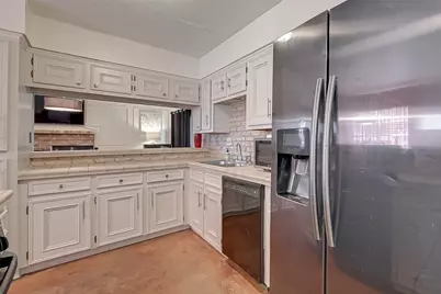 6018 Berendo Street, Houston, TX 77092 - Photo 8