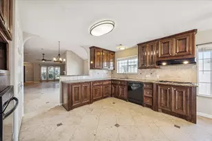 4305 Plover Dr, Seabrook, TX 77586 - Photo 12