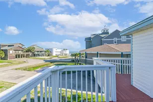 4231 Pelican Ln, Galveston, TX 77554 - Photo 12