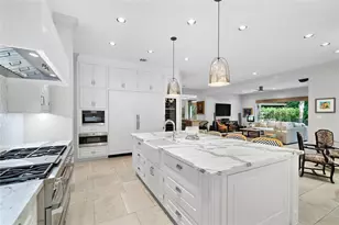 422 Pinewold Dr, Houston, TX 77056 - Photo 18