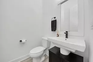 3010 Jensen Springs Ln, Houston, TX 77026 - Photo 30