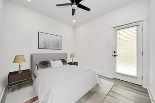3010 Jensen Springs Ln, Houston, TX 77026 - Photo 14
