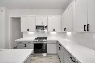 3010 Jensen Springs Ln, Houston, TX 77026 - Photo 18