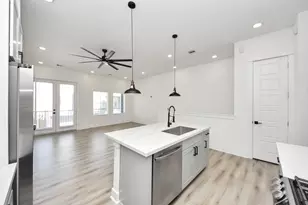 3010 Jensen Springs Ln, Houston, TX 77026 - Photo 20