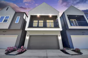 3010 Jensen Springs Ln, Houston, TX 77026 - Photo 1
