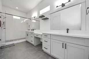 3010 Jensen Springs Ln, Houston, TX 77026 - Photo 36