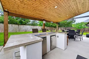 13859 Shoreline Dr, Willis, TX 77318 - Photo 2