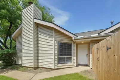 13534 Clarewood Drive, Houston, TX 77083 - Photo 20
