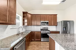 1030 Bending Trl Dr, Tomball, TX 77375 - Photo 18