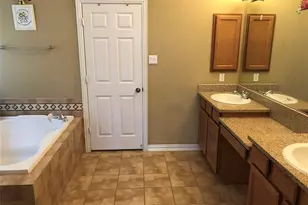 14326 Ayers Rock Rd, Sugar Land, TX 77498 - Photo 8