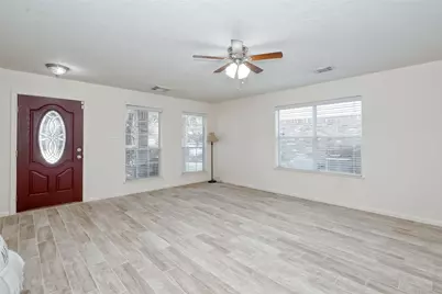19102 Lilywood Springs Drive S, Katy, TX 77449 - Photo 8