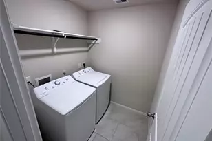 3042 Village Creek Dr, Katy, TX 77494 - Photo 16