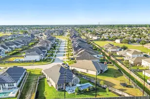 8903 Square View Ln, Tomball, TX 77375 - Photo 46