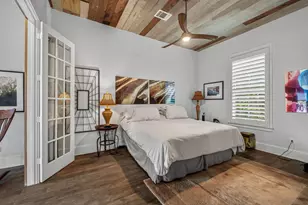 303 W Alamo St, Brenham, TX 77833 - Photo 12