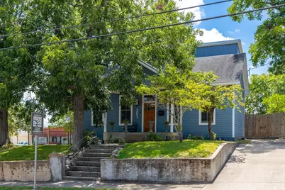 303 W Alamo Street, Brenham, TX 77833 - Photo 10