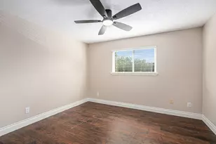 2283 Woodland Springs St, Houston, TX 77077 - Photo 10