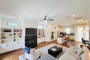 403 Jackson Hill St, Houston, TX 77007 - Photo 32