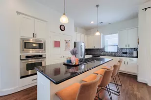 403 Jackson Hill St, Houston, TX 77007 - Photo 14