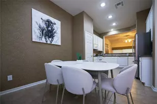 22 W Greenhill Terrace Pl, The Woodlands, TX 77382 - Photo 6