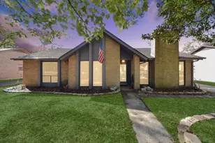 4019 Cedar Forest Dr, Kingwood, TX 77339 - Photo 2