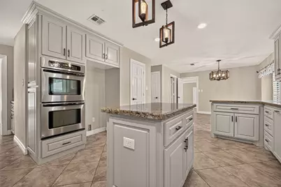 1650 White Oak Creek Drive, Conroe, TX 77304 - Photo 12
