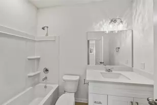 712 W Dallas St, Conroe, TX 77301 - Photo 18