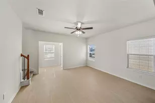 712 W Dallas St, Conroe, TX 77301 - Photo 6