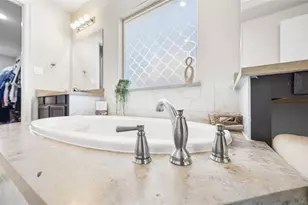 2736 Ahnya Ln, League City, TX 77573 - Photo 26