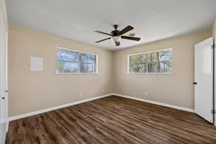 404 S 14th St, West Columbia, TX 77486 - Photo 24
