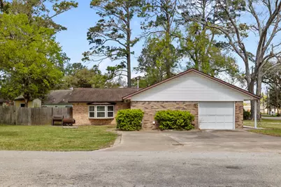 404 S 14th Street, West Columbia, TX 77486 - Photo 2