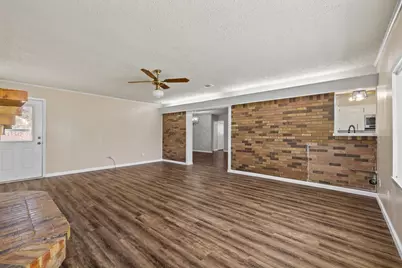 404 S 14th Street, West Columbia, TX 77486 - Photo 18