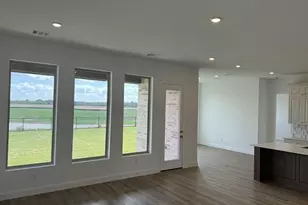 6022 Marina Ray Dr, Baytown, TX 77521 - Photo 2