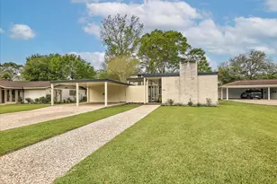 147 Valley Dr, Liberty, TX 77575 - Photo 2