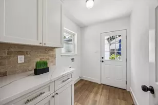 2706 Bernadette Ln, Houston, TX 77043 - Photo 20