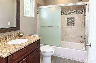 2530 S Sacramento Ave, Pearland, TX 77581 - Photo 12