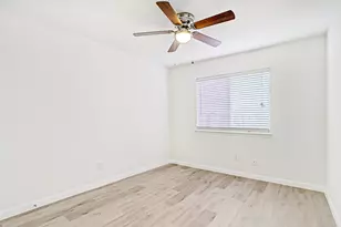 7753 Springville Dr, Houston, TX 77095 - Photo 10