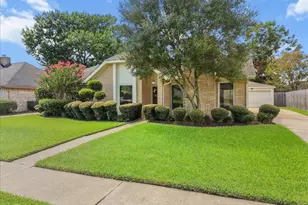 10031 Sagegate Dr, Houston, TX 77089 - Photo 4